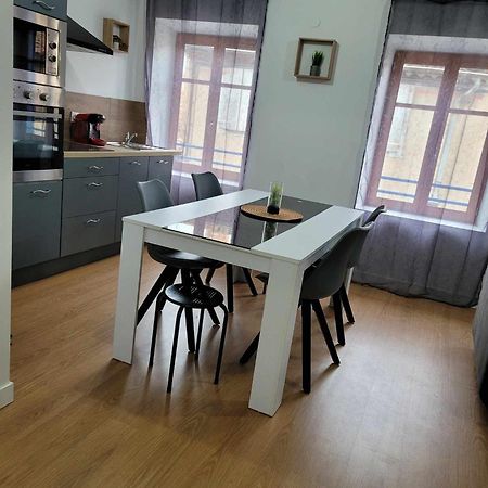 Charmant T3 Avec Terrasse Carcassonne Luaran gambar